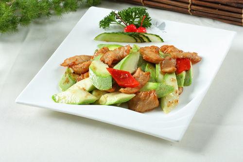 娱乐吃瓜酱脆皮小学生